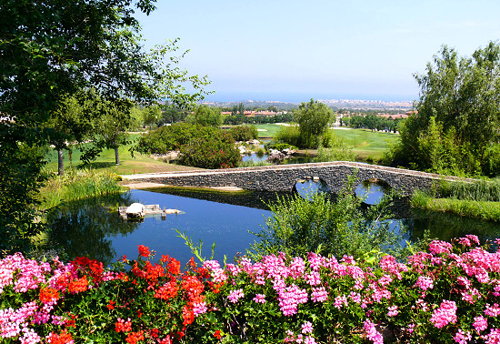 Kh&aacute;m ph&aacute; b&atilde;i biển V&agrave;ng ở T&acirc;y Ban Nha